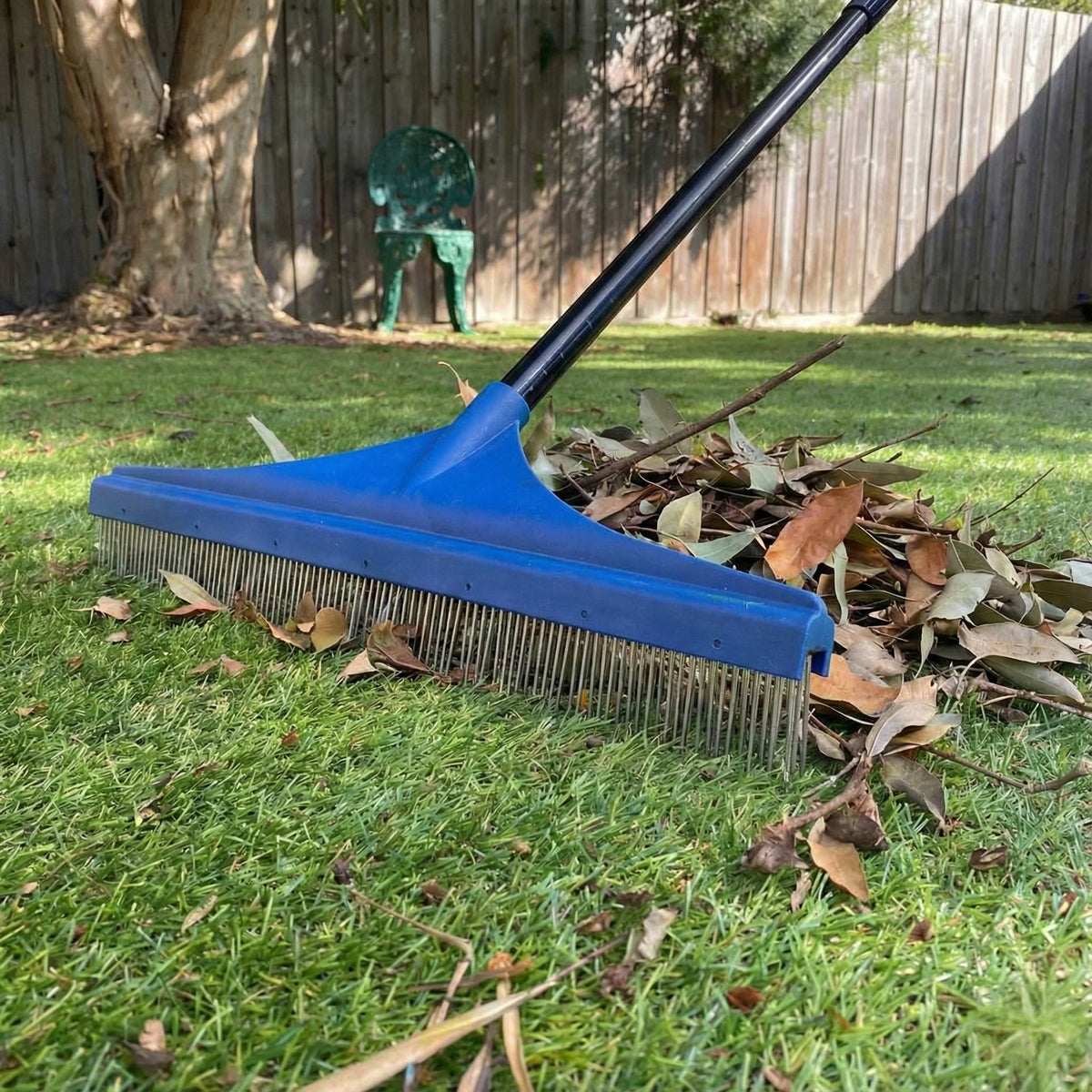 PawLab™ Artificial Turf Rake