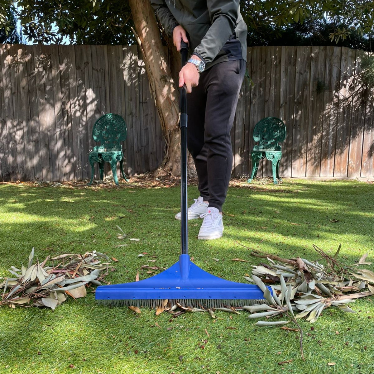 PawLab™ Artificial Turf Rake